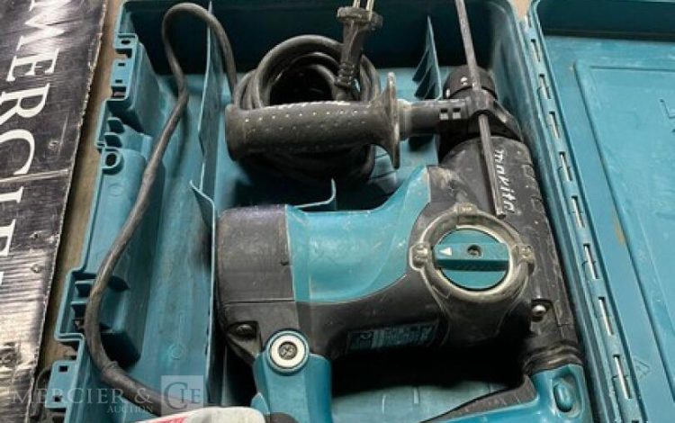 MAKITA HR2811FT  PER010502