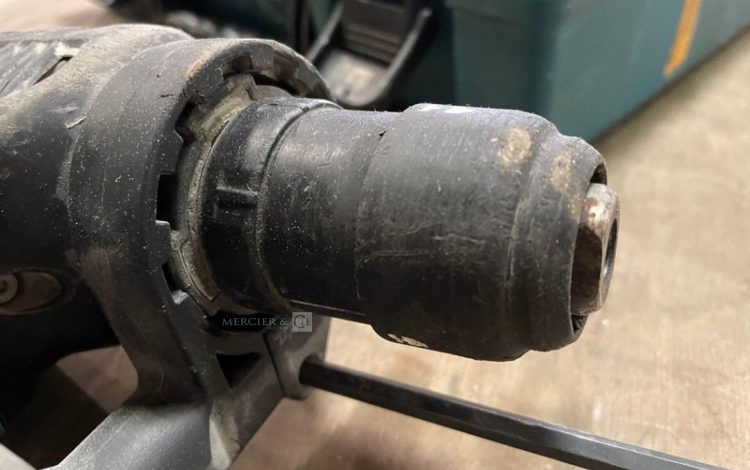MAKITA HR2811FT  PER010502
