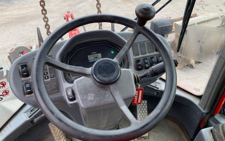 VOLVO L30G  226197