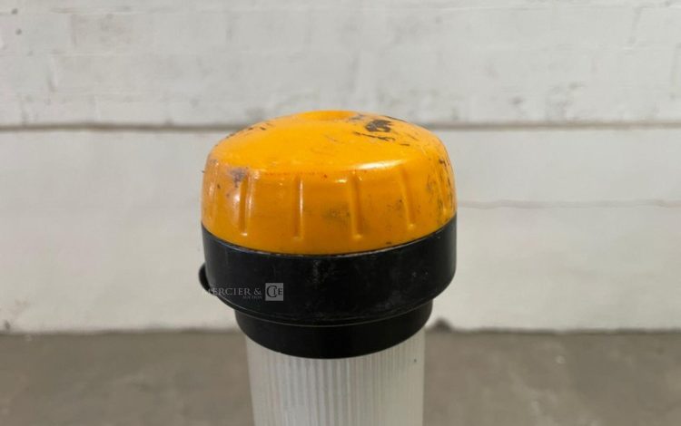 .   TUB010022