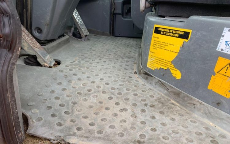 VOLVO L30G  203171