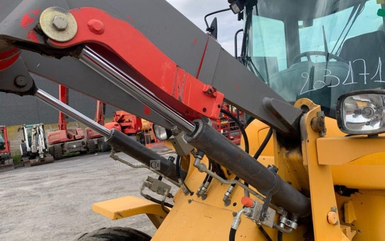 VOLVO L30G  203171