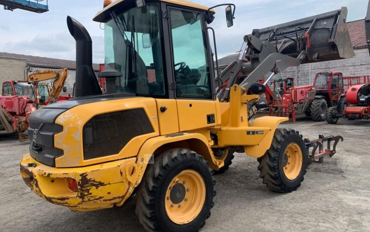 VOLVO L30G  203171