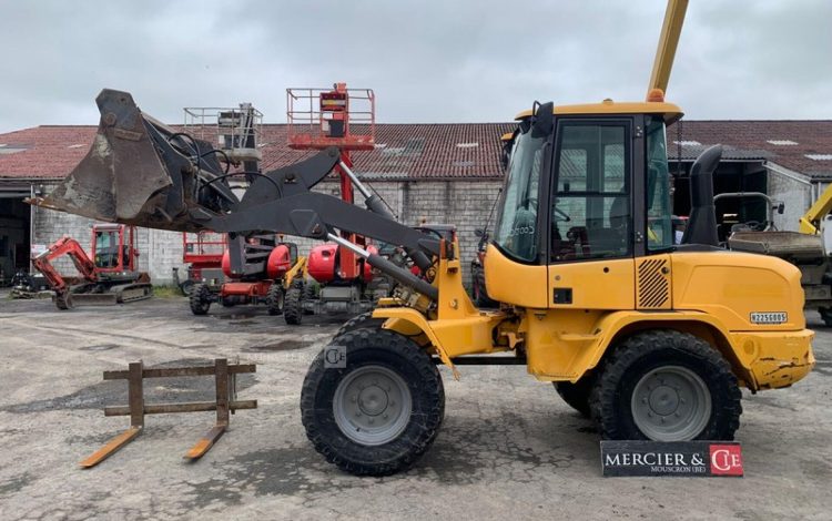 VOLVO L30G  H225G005