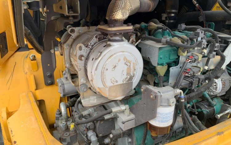 VOLVO L30G  H225G005