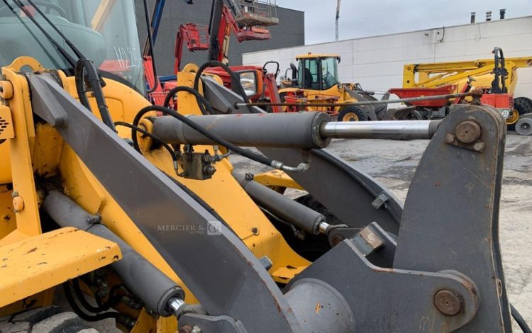 VOLVO L30G  H225G005