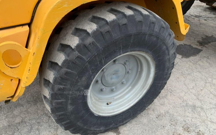VOLVO L30G  H225G005