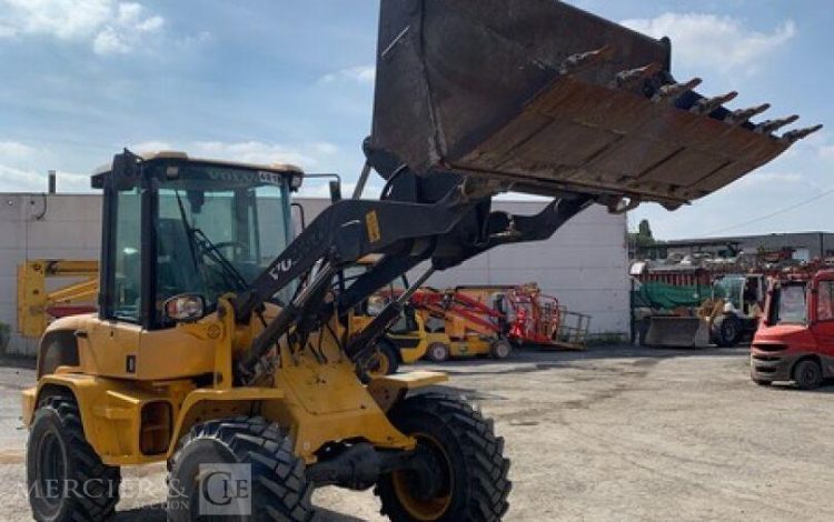 VOLVO L30G  3124818