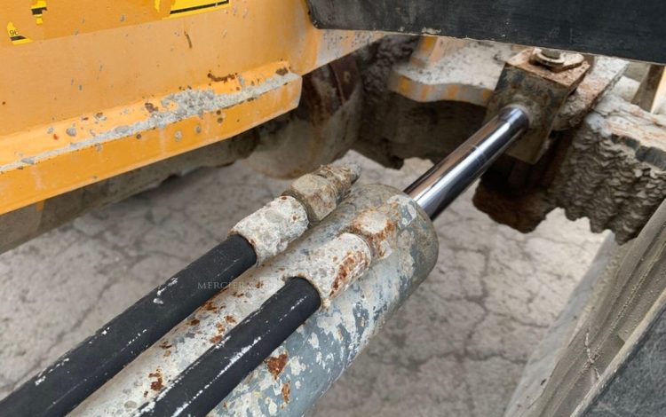 LIEBHERR L506C  B040449