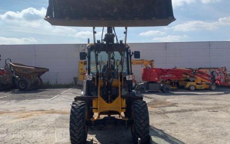 JCB 407 T4  802090