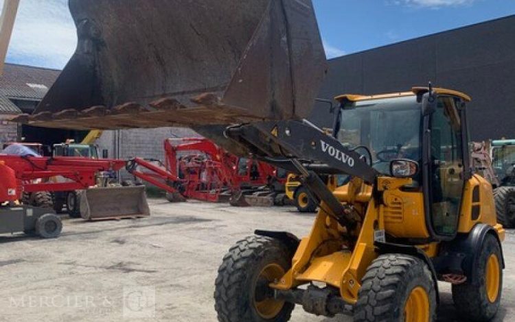VOLVO L25F  KUB010556