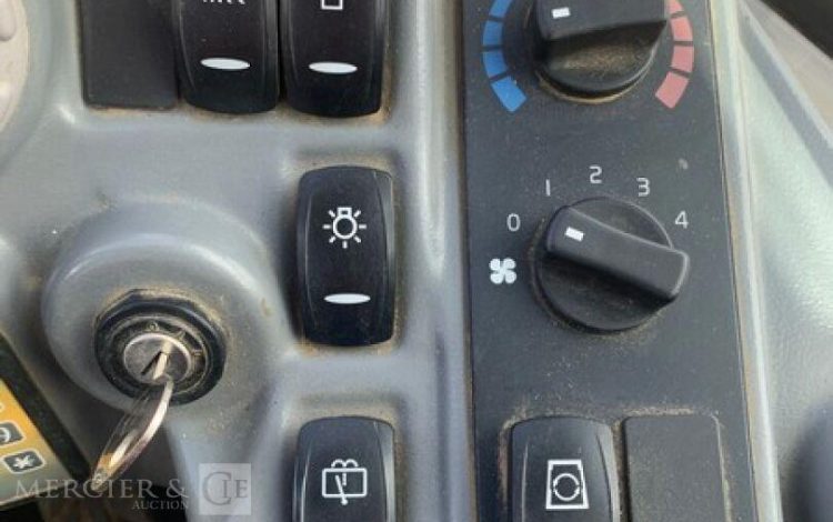 VOLVO L25F  KUB010556