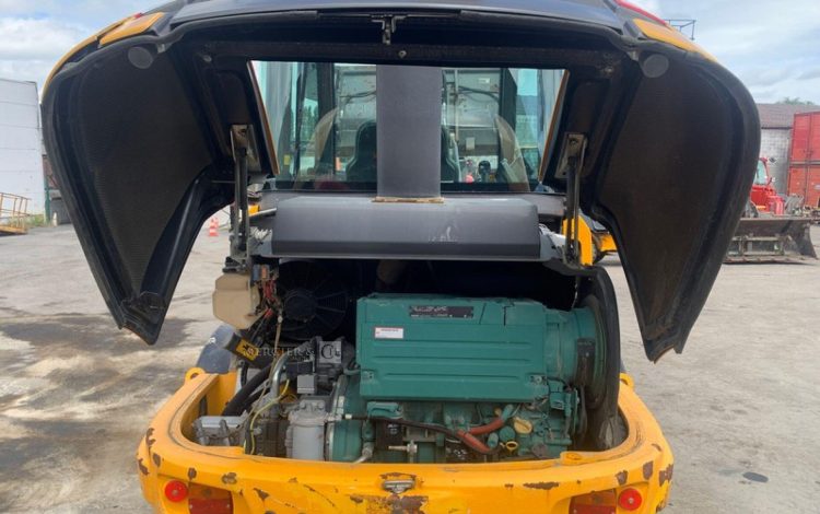 VOLVO L25F  KUB010556