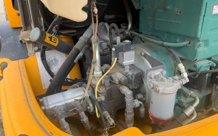 VOLVO L25F  KUB010556