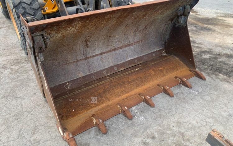 VOLVO L25F  KUB010556