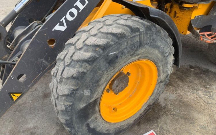 VOLVO L25F  KUB010556