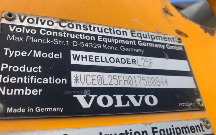 VOLVO L25F  KUB010556
