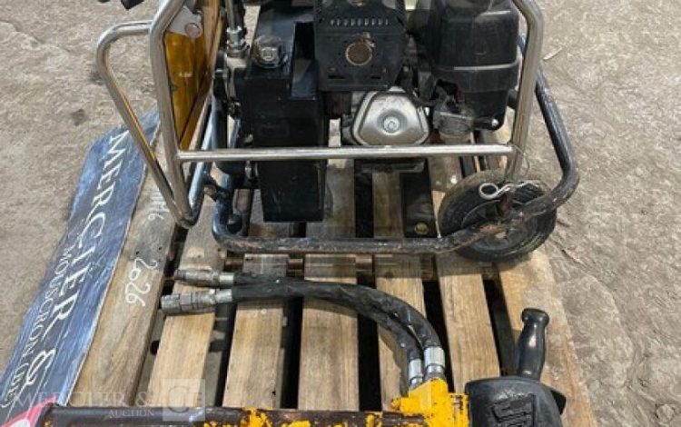 JCB BEAVER  76MAM6