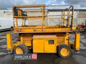 JLG PLATEFORME CISEAUX DIESEL  3255