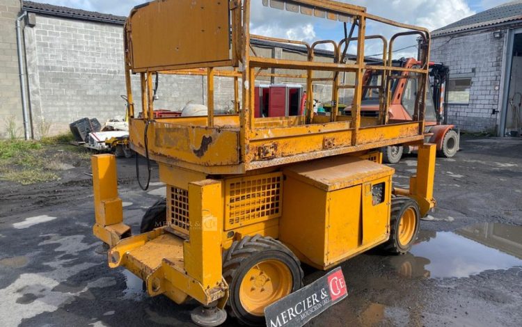 JLG PLATEFORME CISEAUX DIESEL  3255