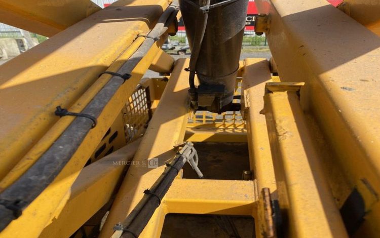 JLG PLATEFORME CISEAUX DIESEL  3255