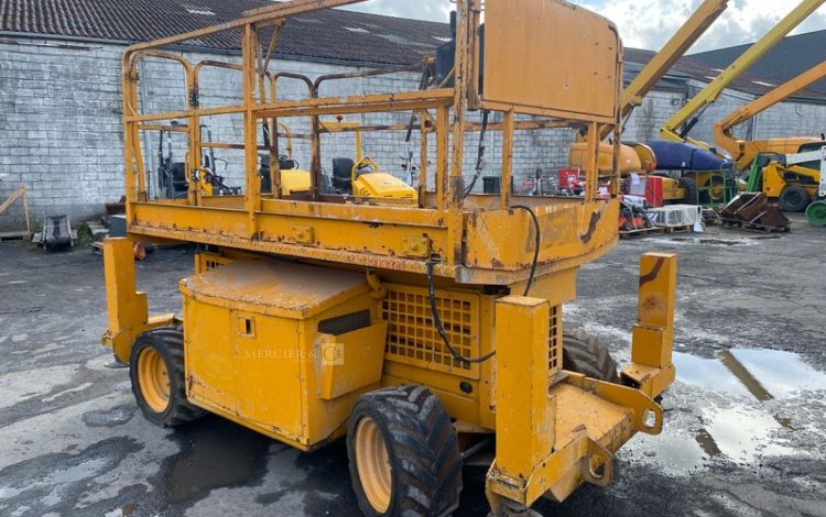 JLG PLATEFORME CISEAUX DIESEL  3255