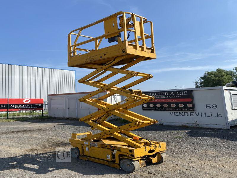 Genie PLATEFORME CISEAUX GS1930 ELECTRIQUE 8M - 772 HEURES - ANNEE — occasion 2000, 772 h
