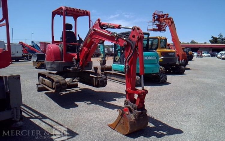 YAMMAR MINIPELLE VIO 25-4 – 2T7 – 3576H – AN2015  205687