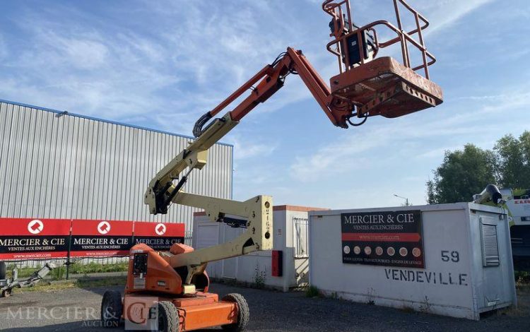 JLG NACELLE ARTICULEE ELECTRIQUE  2162