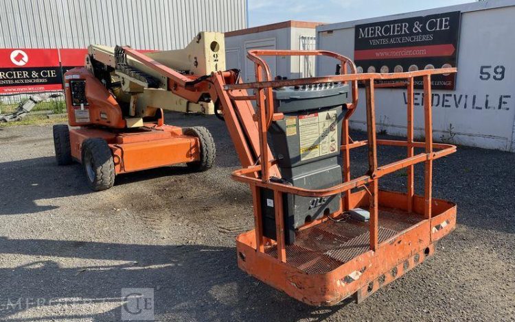 JLG NACELLE ARTICULEE ELECTRIQUE  2162