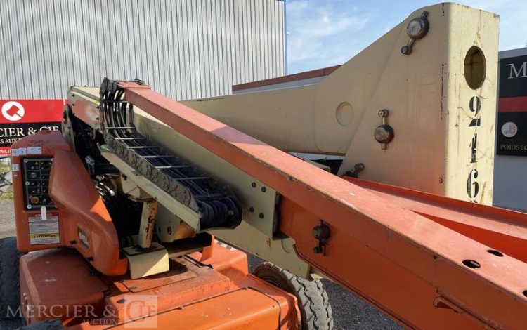 JLG NACELLE ARTICULEE ELECTRIQUE  2162