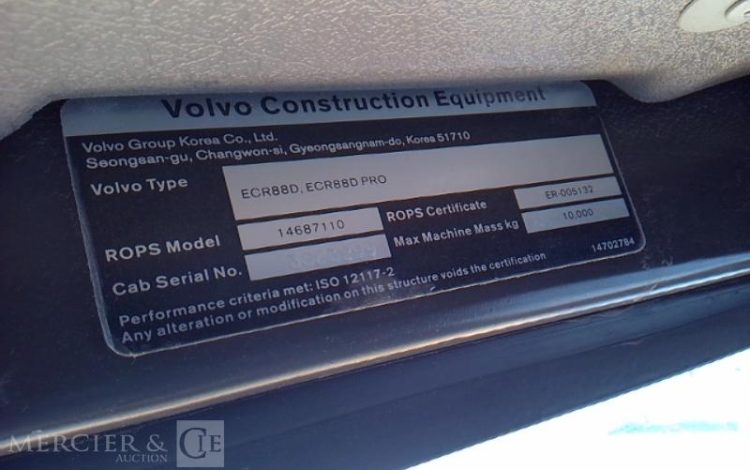 VOLVO MINI PELLE – AN2024  219695