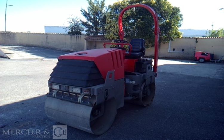 AMMANN ROULEAU TANDEM AV23-2 – 2,5T- 2333H – AN2010  24102093