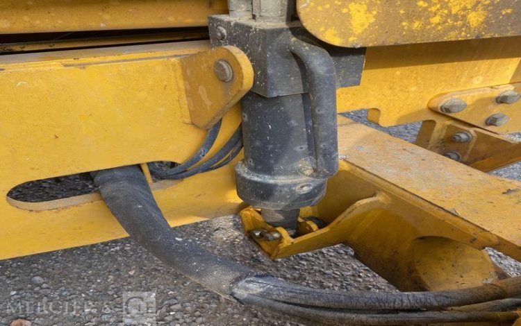 JLG PLATEFORME CISEAUX  2591