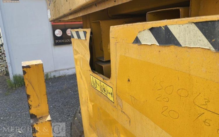 JLG PLATEFORME CISEAUX  2591