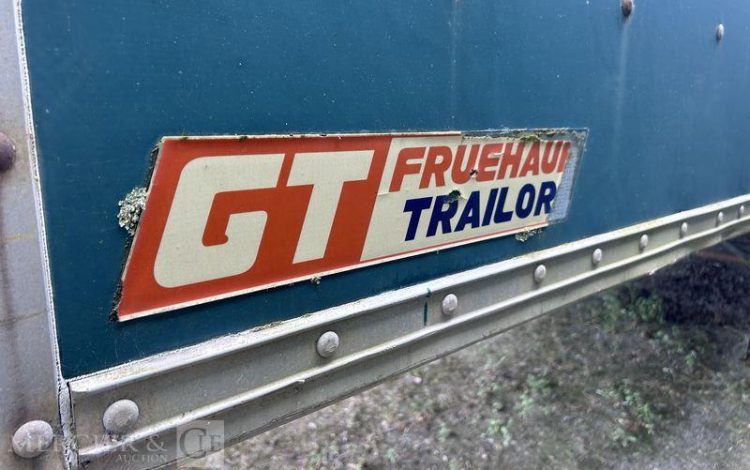 GENERAL_TRAILERS SREM GENERALTRAILERS FOURGON 27T RIDEAUX FIT VERT 285TR79