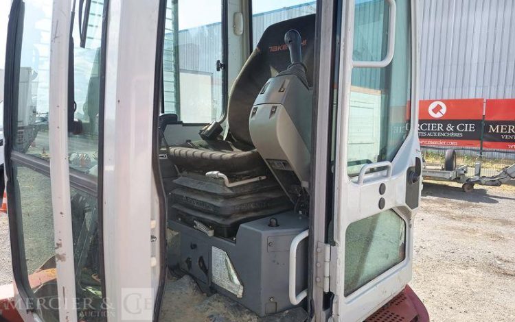 TAKEUCHI MINI PELLE SUR CHENNILLES TB 153 FR – 5,725 TONNES – 2139 HEURES- ANNEE 2020  303900