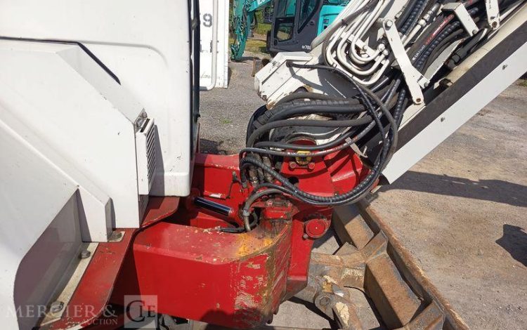TAKEUCHI MINI PELLE SUR CHENNILLES TB 153 FR – 5,725 TONNES – 2139 HEURES- ANNEE 2020  303900
