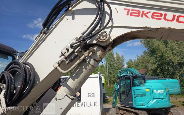 TAKEUCHI MINI PELLE SUR CHENNILLES TB 153 FR – 5,725 TONNES – 2139 HEURES- ANNEE 2020  303900