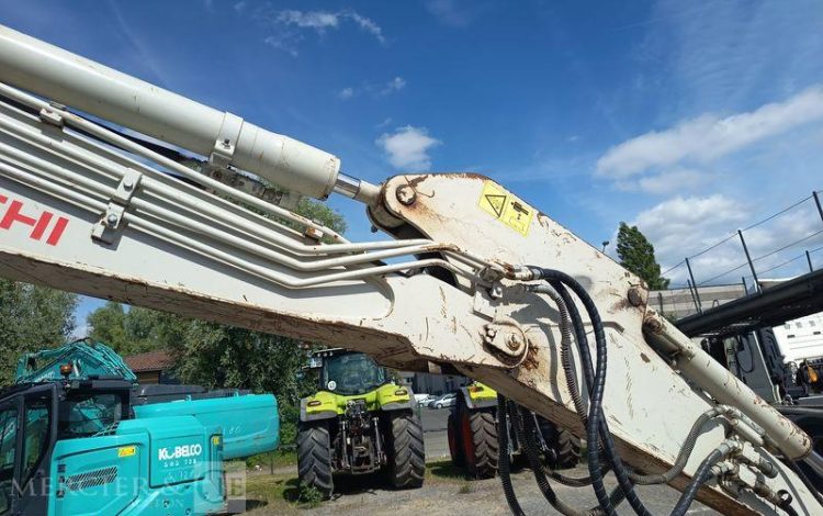 TAKEUCHI MINI PELLE SUR CHENNILLES TB 153 FR – 5,725 TONNES – 2139 HEURES- ANNEE 2020  303900