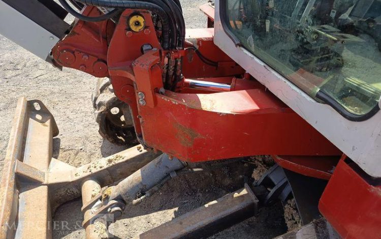TAKEUCHI MINI PELLE SUR CHENNILLES TB 153 FR – 5,725 TONNES – 2139 HEURES- ANNEE 2020  303900