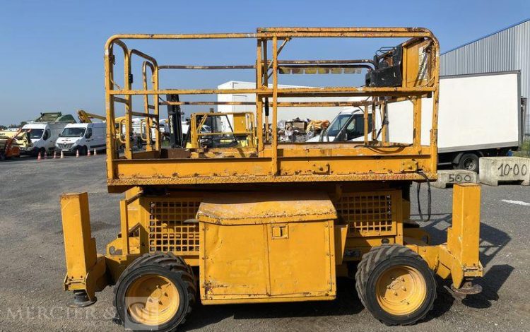JLG PLATEFORME CISEAUX DIESEL  3255