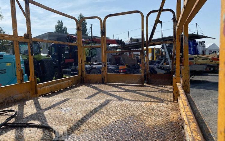 JLG PLATEFORME CISEAUX DIESEL  3255