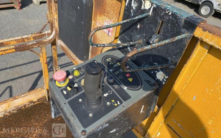 JLG PLATEFORME CISEAUX DIESEL  3255