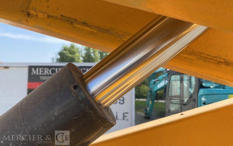 JLG PLATEFORME CISEAUX DIESEL  3255