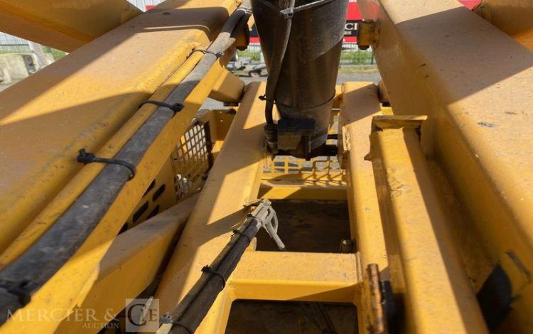 JLG PLATEFORME CISEAUX DIESEL  3255