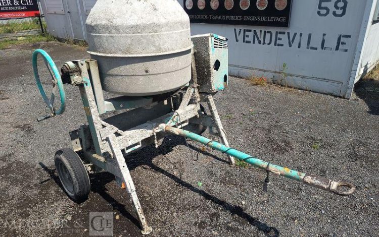 IMER BETONNIERE TRACTABLE 350 LITRES ESSENCE  71042