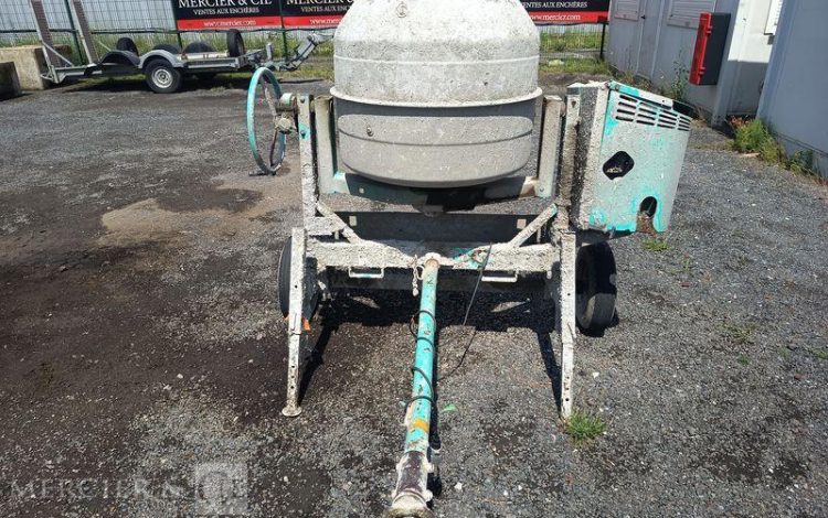 IMER BETONNIERE TRACTABLE 350 LITRES ESSENCE  71042