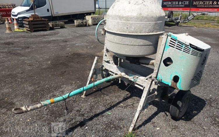 IMER BETONNIERE TRACTABLE 350 LITRES ESSENCE  71042