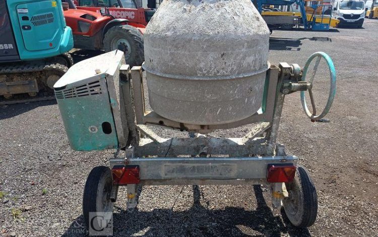 IMER BETONNIERE TRACTABLE 350 LITRES ESSENCE  71042